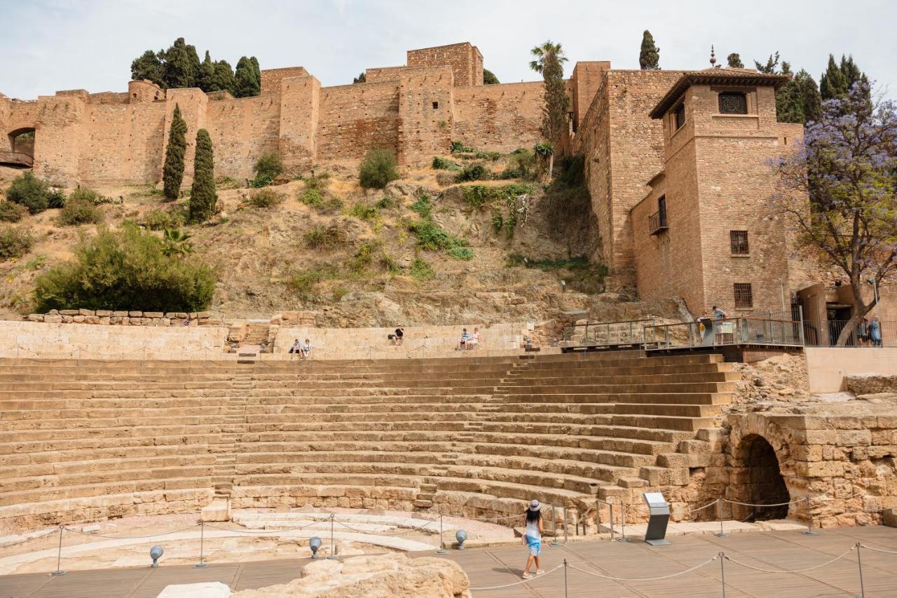 In The Historic Center Of Malaga, Very Close To The And The Ave Train Station, With Private Parking *