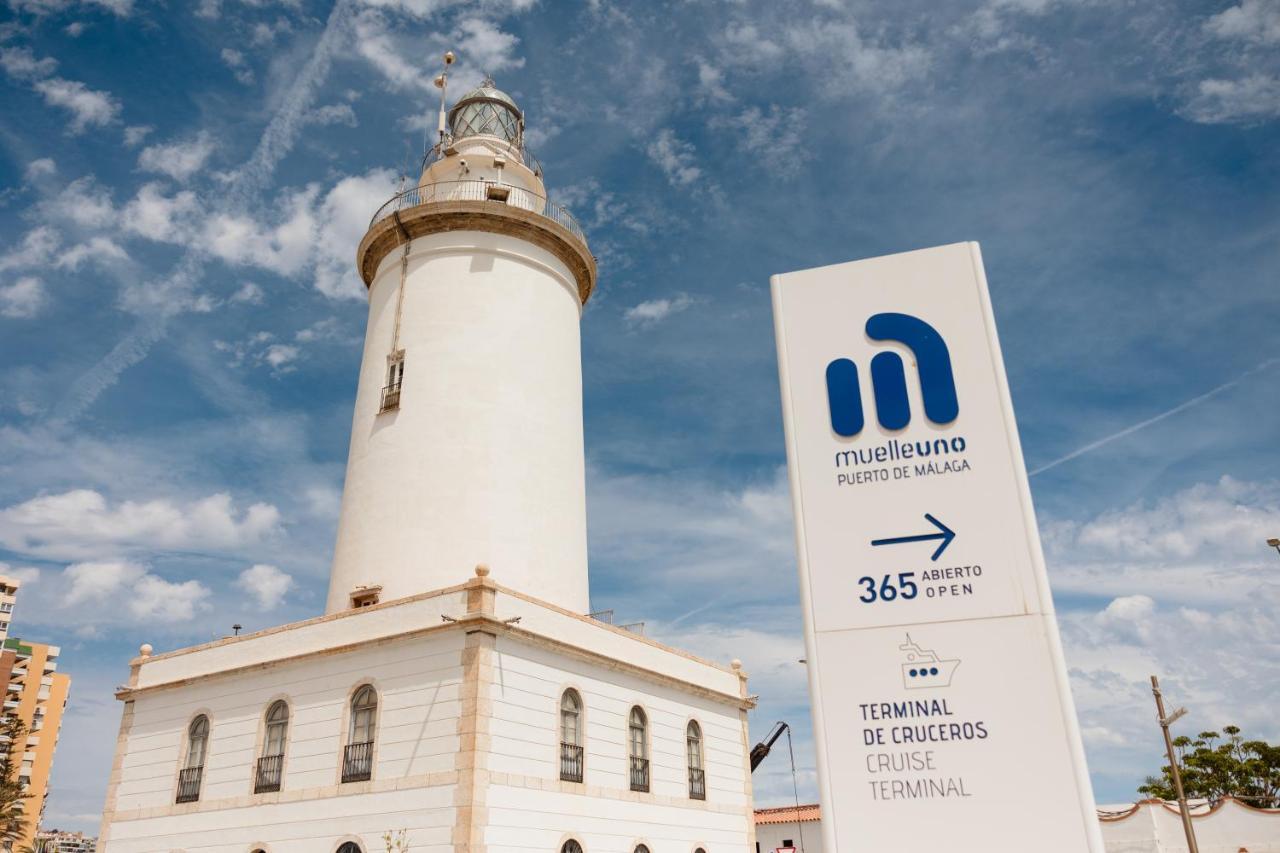 Apartamento In The Historic Center Of Malaga, Very Close To The And The Ave Train Station, With Private Parking